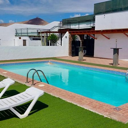 Lanzarote Hostel Arrecife  Exterior photo